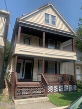Building Photo - 33 Morris St