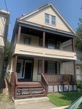 Building Photo - 33 Morris St