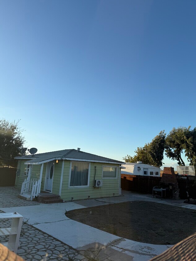 Foto principal - 6301 Bethel Island Rd