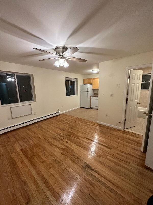 Building Photo - 1309 Vreeland Ave