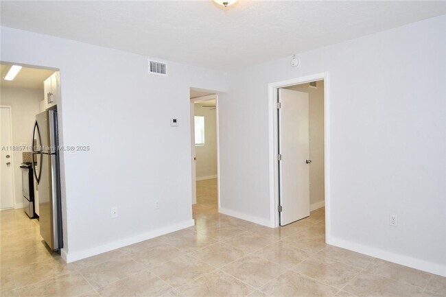 Foto del edificio - 1398 NW 61st St
