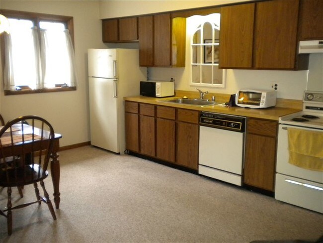 Foto del edificio - 1 br, 1 bath 4plex - 262 W Liberty St Apt ...