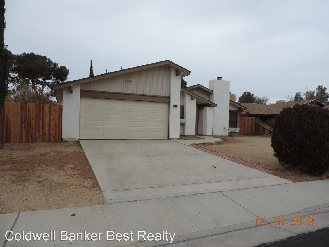 3 br, 2 bath House 932 Ave House Rental in Ridgecrest, CA