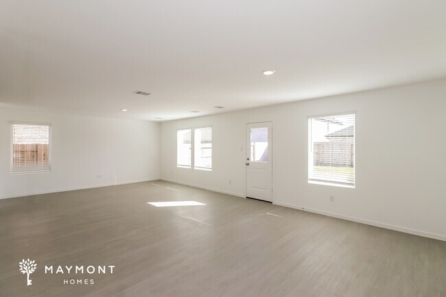 Building Photo - 3072 Fantasy Ter Dr