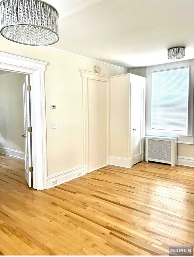 Primary Photo - 29 Sterling Pl