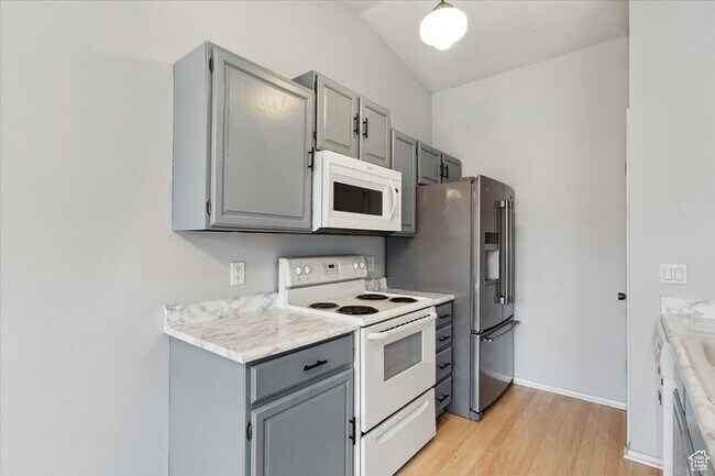 Building Photo - 22 W 1470 S