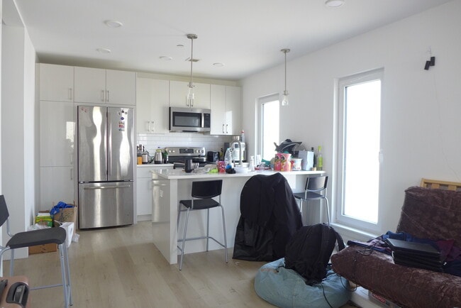 Building Photo - 2767 Washington St