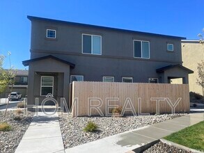 Building Photo - 537 Autumn Breeze Cir