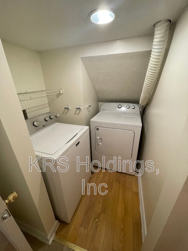 Building Photo - 11010 Salem Village Dr