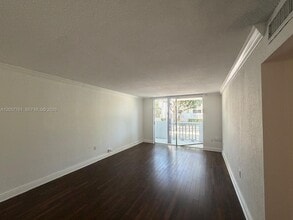 Building Photo - 1800 Sans Souci Blvd