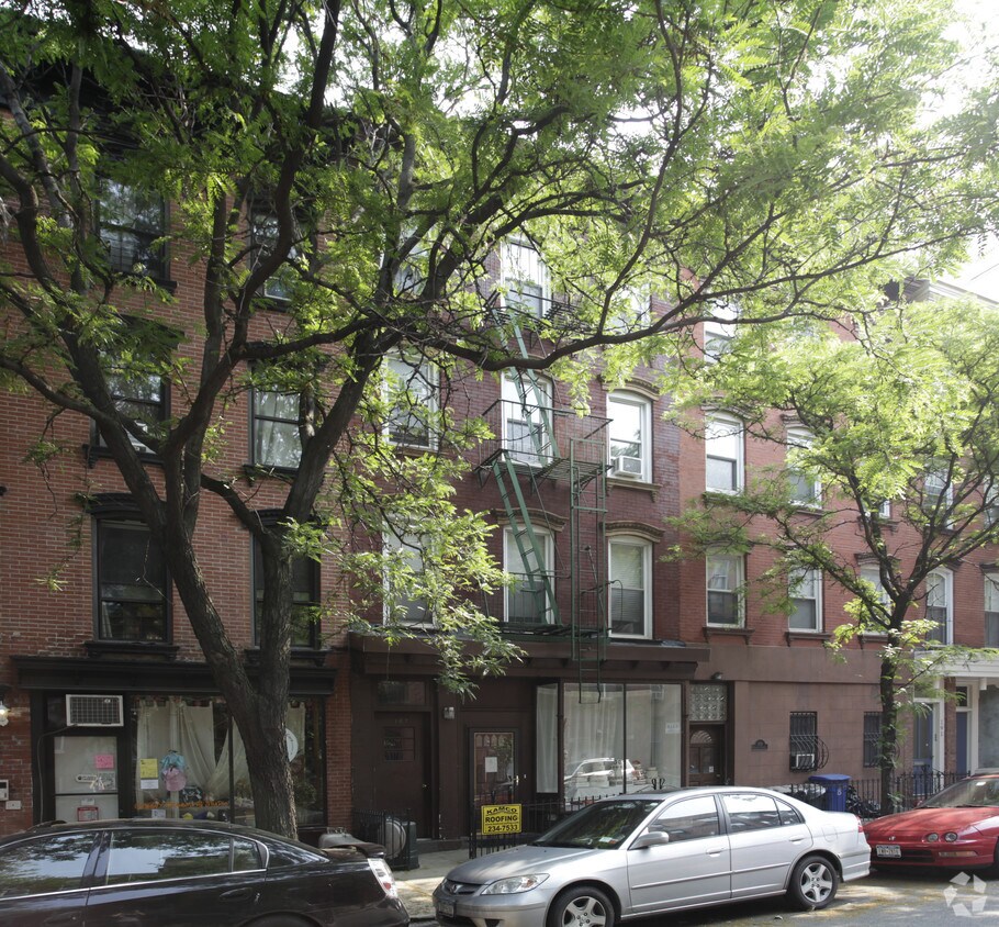 Primary Photo - 187 Sackett St