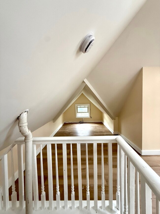 Huge upstairs living space - 1054 Vance Ave