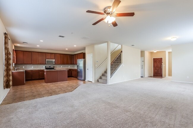 Foto del edificio - 24262 Invitation Oak