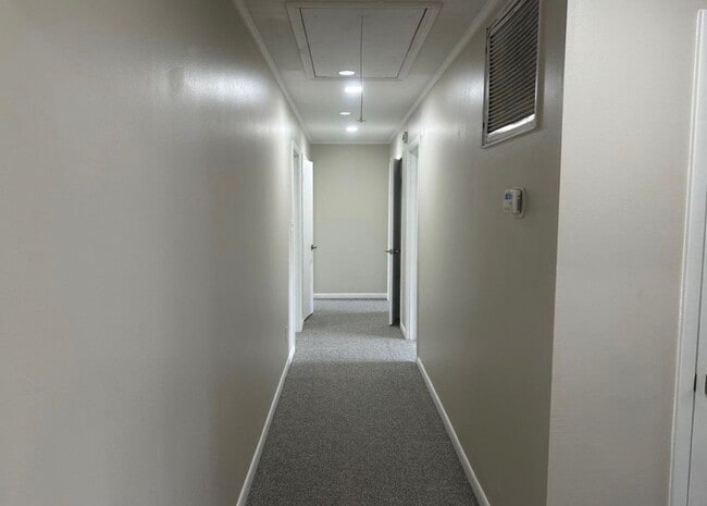 Building Photo - 1301 Stonewall St
