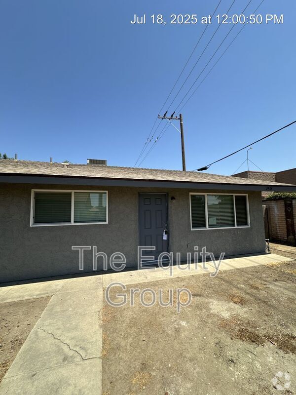 Building Photo - 2438 W Caldwell Ave
