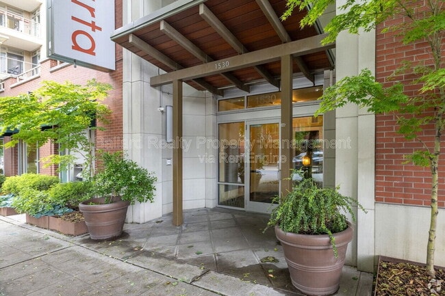 Photo - 1530 NW Market St Apartment