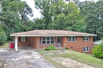 Building Photo - 2300 Ollie Dr