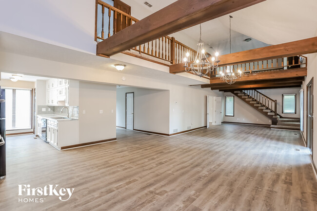 Building Photo - 4090 Essex Pl
