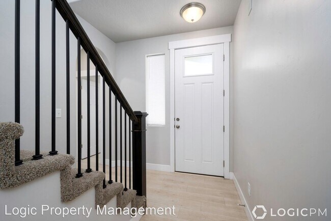 Building Photo - 3 br, 2.5 bath House - 847 East 380 South