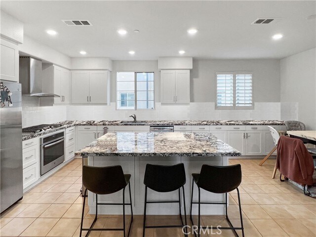 Building Photo - 125 Cadence