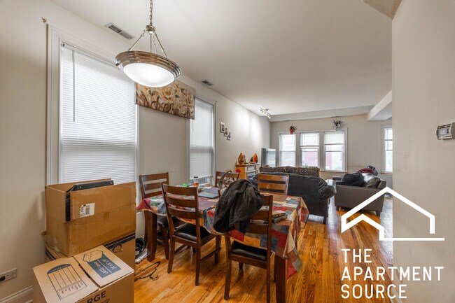 Foto del edificio - 1720 W Beach Ave