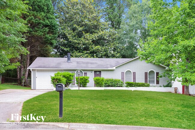 Building Photo - 202 Sedgefield Dr