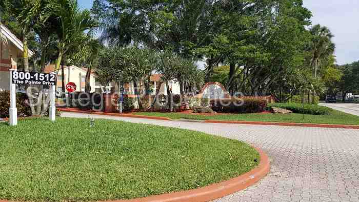Foto principal - 1209 The Pointe Dr