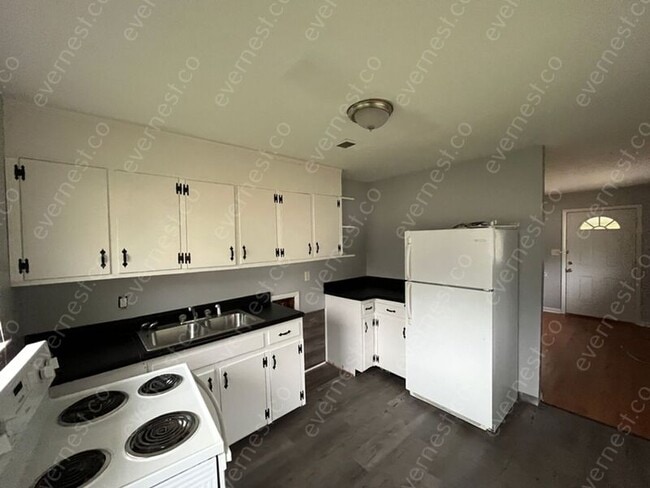 Building Photo - 3604 Tanaka Trail