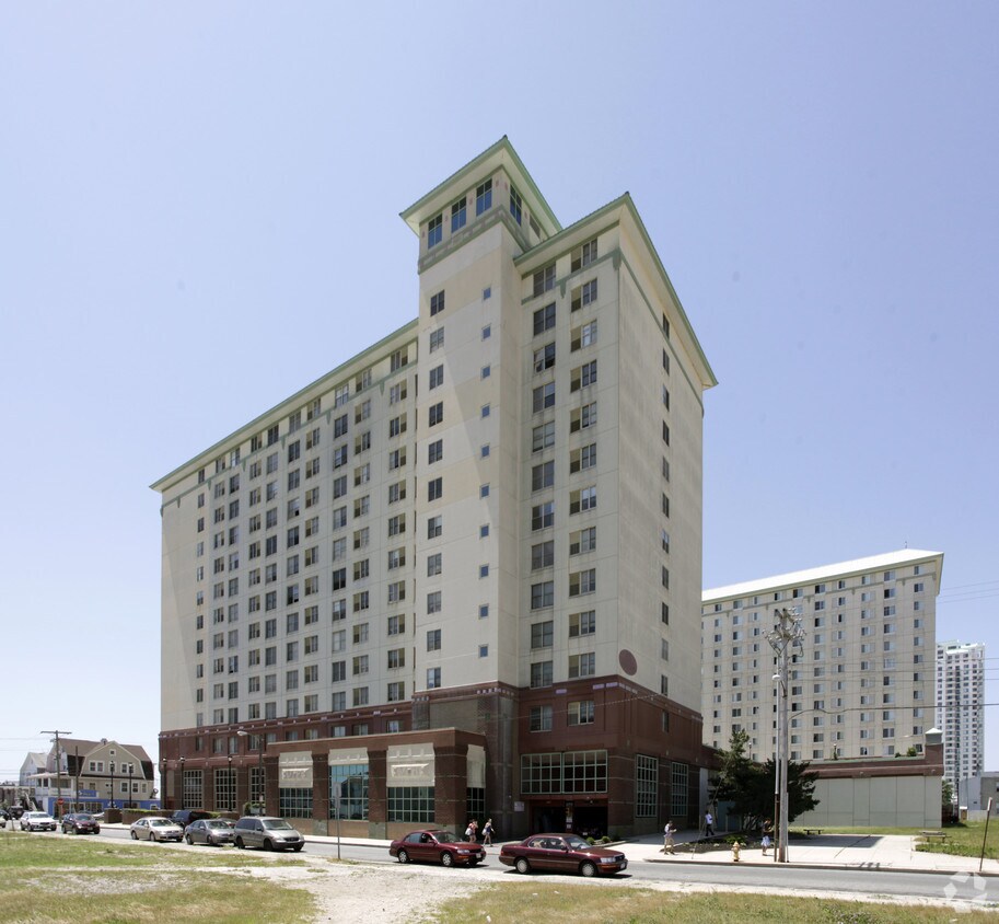 Vermont Plaza Apartments 130 S Vermont Ave Atlantic City, NJ