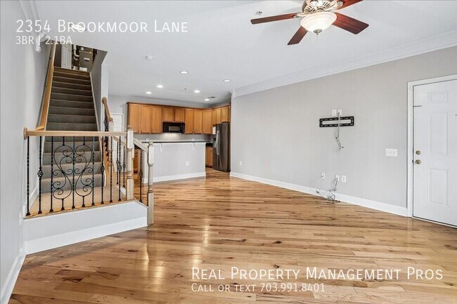 Foto del edificio - 2354 Brookmoor Ln