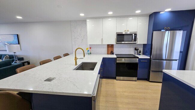 Foto del edificio - 3150 N Course Ln