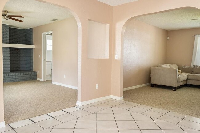 Foto del edificio - 2167 Swanson Dr