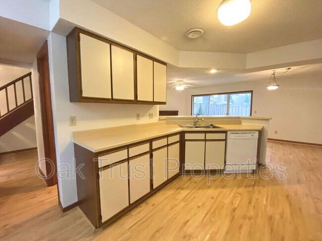 Building Photo - 1143 Monaco Dr