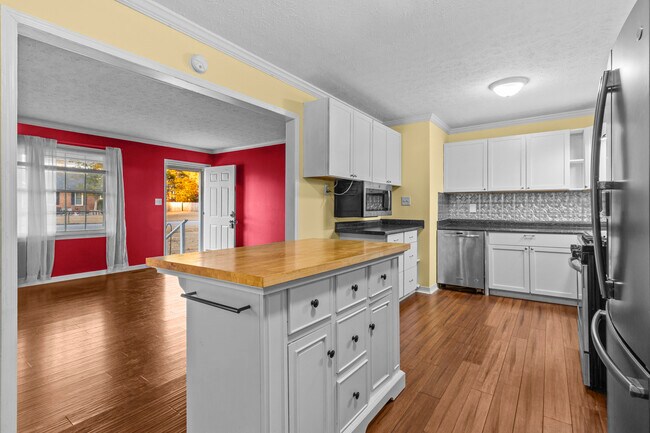 Foto del edificio - 214 Manchester Rd