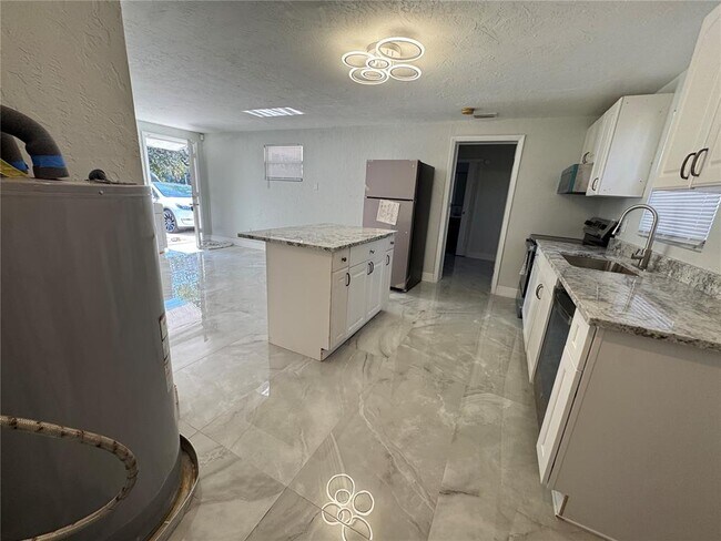 Foto del edificio - 1825 134th Ave