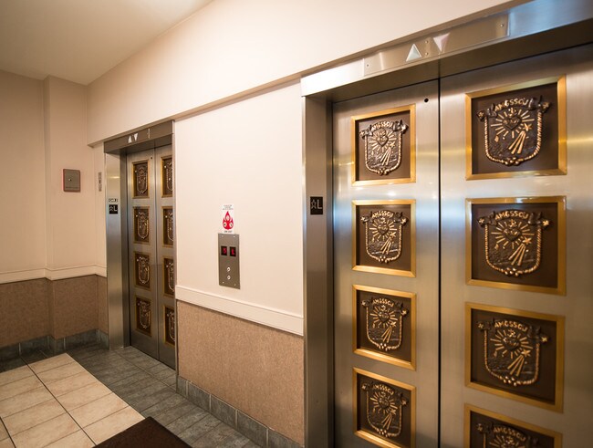 Foto del edificio - 811 Lytle S St