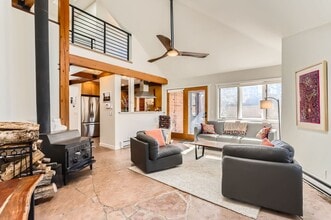 Building Photo - 730 Grape Ave