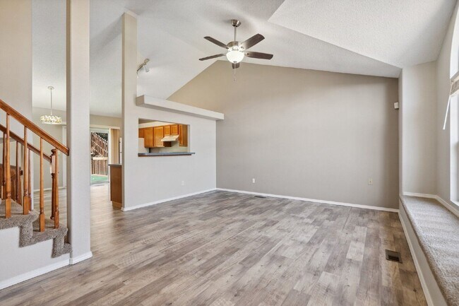 Foto del edificio - 7430 Julynn Rd