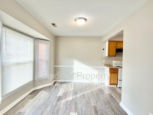 Building Photo - 5612 Picadilly Ln