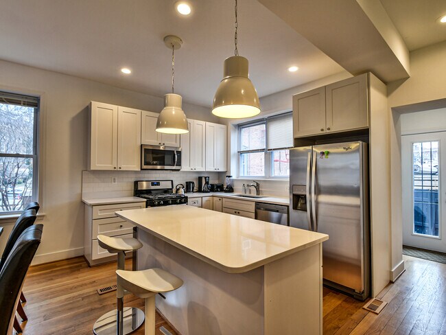 Foto del edificio - 3415 13th St NW