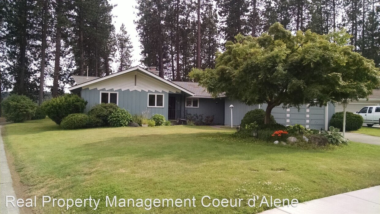 Foto principal - 2 br, 1.5 bath House - 201 W Vista Dr.