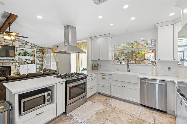 Building Photo - 5907 Cannon Mountain Dr