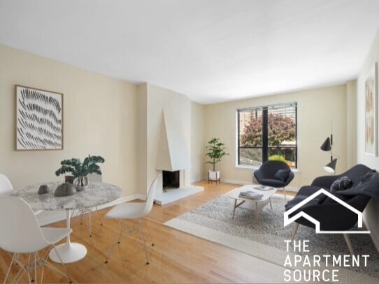 Foto principal - 1427 N Dearborn St