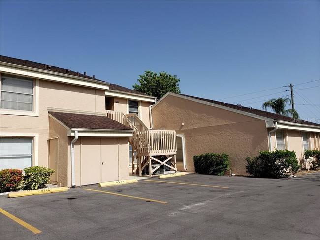 Building Photo - 6344 7th Ave W