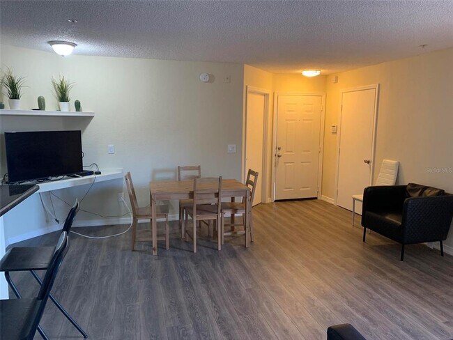 Building Photo - 4105 Tropical Isle Blvd
