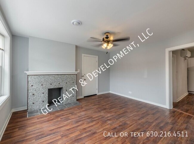 Building Photo - 3515 S Lituanica Ave