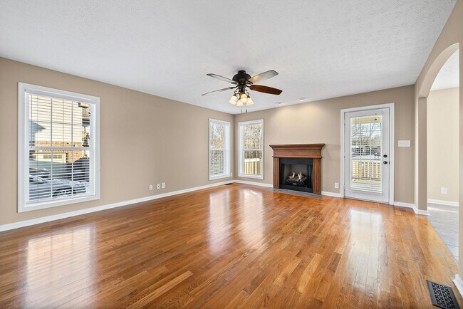 Foto del edificio - Pet Friendly Four Bedroom!