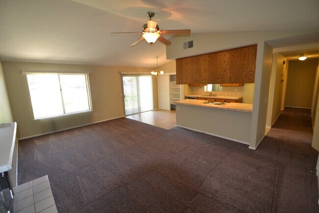 Building Photo - 8931 Sonoma Valley Way