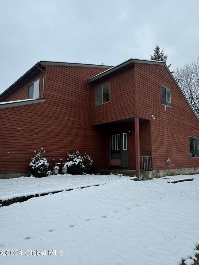 103 Stone Ridge Ct, Altamont, NY 12009 Townhome Rentals in Altamont