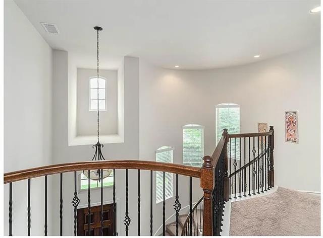 Building Photo - 6325 Plum Creek Dr